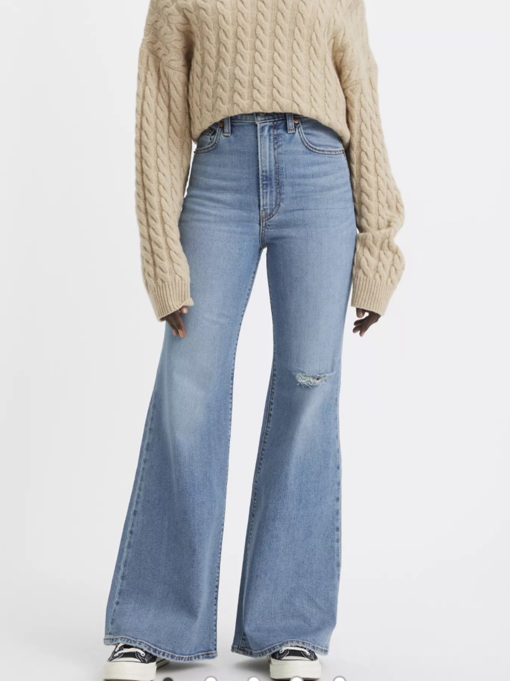 Levi's Ribcage Bell Flare Jeans in Medium Wash Size 32/30